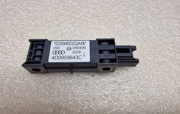 Audi A8 S8 D2 4D Airbag deployment crash/impact sensor 4D0959643C 090499 0230W0DZQQ4S