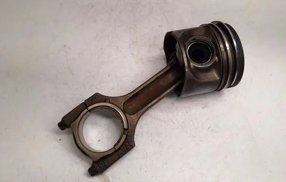 BMW X3 E83 Piston with connecting rod 11257799883