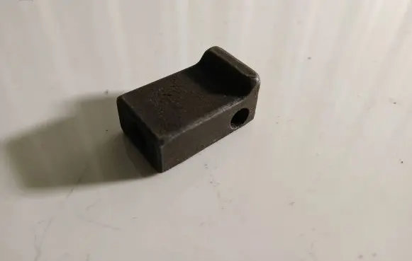 Volkswagen PASSAT B6 Fuel Injector clamp holder