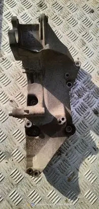 Renault Trafic II (X83) Generator/alternator bracket 8200183234