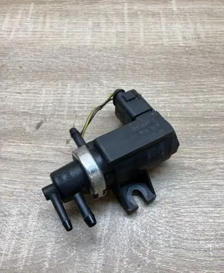 Volkswagen PASSAT B5.5 Turbo solenoid valve 1J0906627 72290320