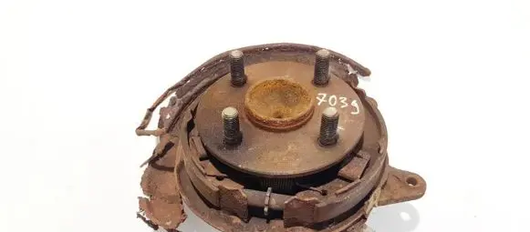 Toyota Corolla Verso E121 Rear wheel hub