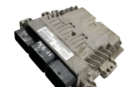 Ford Focus Engine control unit/module BV6112A650NF S180133007F SID807EV0