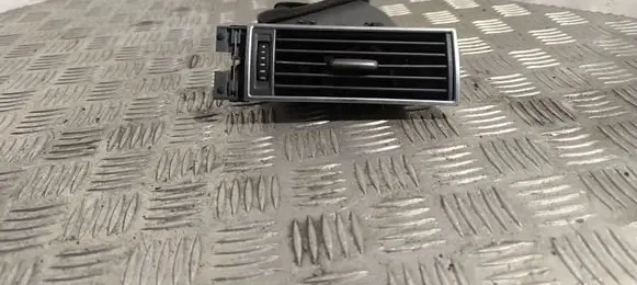 Audi A6 S6 C6 4F Dashboard side air vent grill/cover trim 4F1820902B