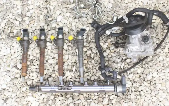 BMW 3 F30 F35 F31 Fuel injection system set 7823452 7798446 0445110601