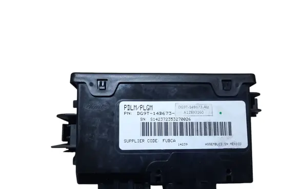 Ford Mondeo MK V Tailgate/trunk control unit/module DG9T14B673AU DG9T14B673AT