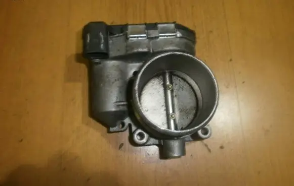 Audi A4 S4 B5 8D Throttle valve 0280750009