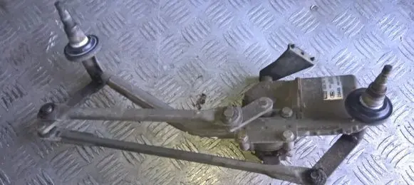Ford Fiesta Front wiper linkage and motor 2s6117500be 2s61-17500-be