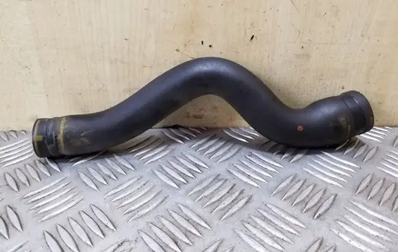Peugeot 3008 I Engine coolant pipe/hose