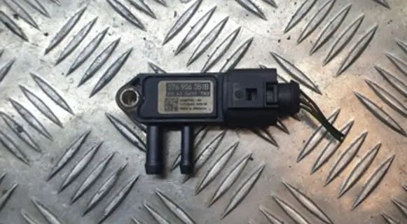 Skoda Octavia Mk2 (1Z) Exhaust gas pressure sensor 076906051