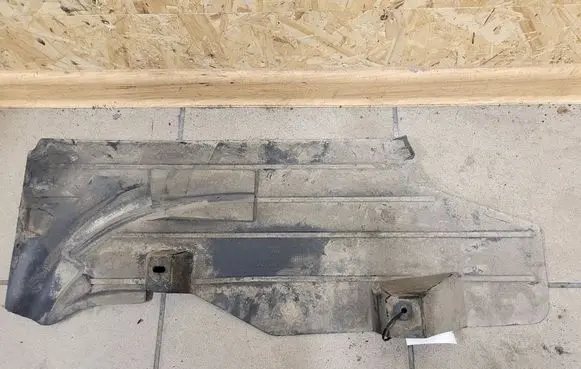 Volvo V50 Rear underbody cover/under tray 30714863