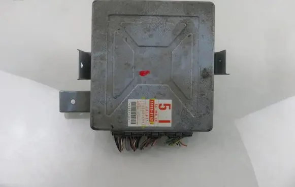 Suzuki Jimny Engine control unit/module 1120005943 3392081A2