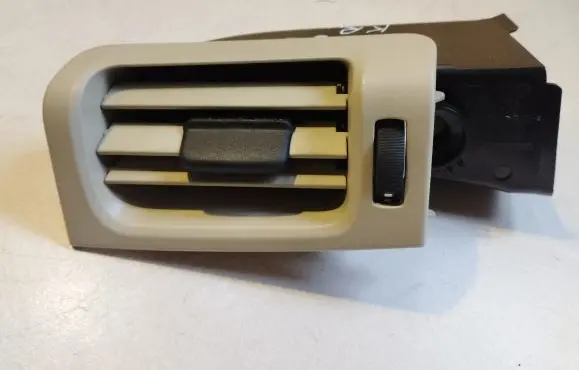 Volvo XC60 Rear air vent grill 06E5366 30671770