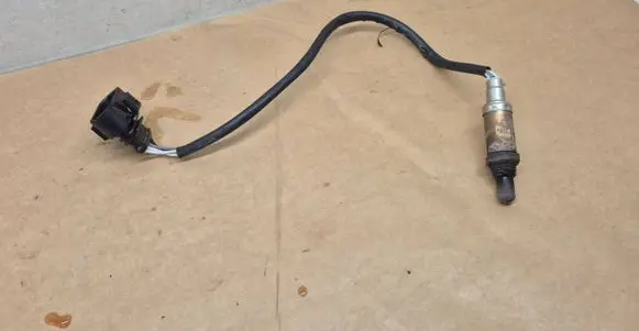 Audi A4 S4 B5 8D Lambda probe sensor 030906265