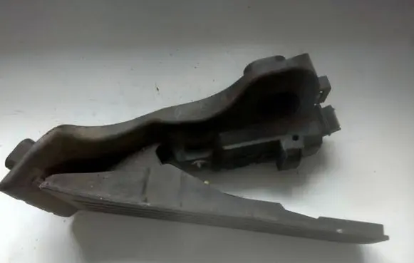 Volkswagen Golf V Accelerator throttle pedal 1K1721503L 6PV00860000 1044003