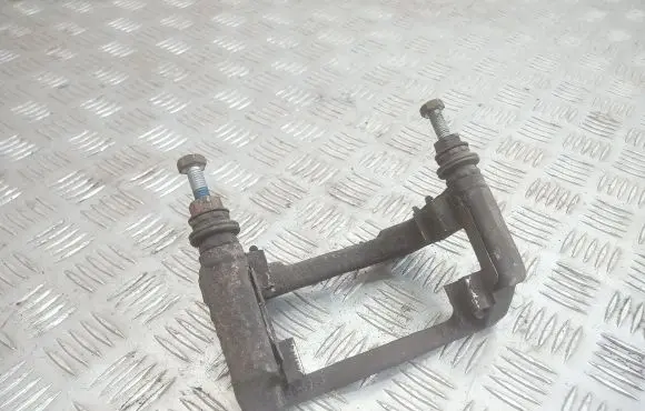 Renault Captur Front Brake Caliper Pad/Carrier 