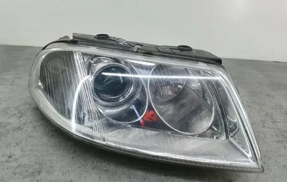 Volkswagen PASSAT B5.5 Headlight/headlamp