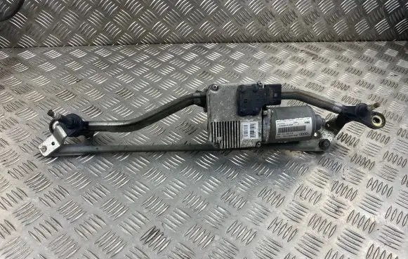 Audi A4 S4 B8 8K Front wiper linkage and motor 8K2955119A