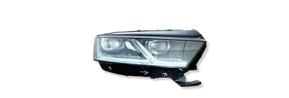 Skoda Octavia Mk4 Headlight/headlamp 5E4941016B