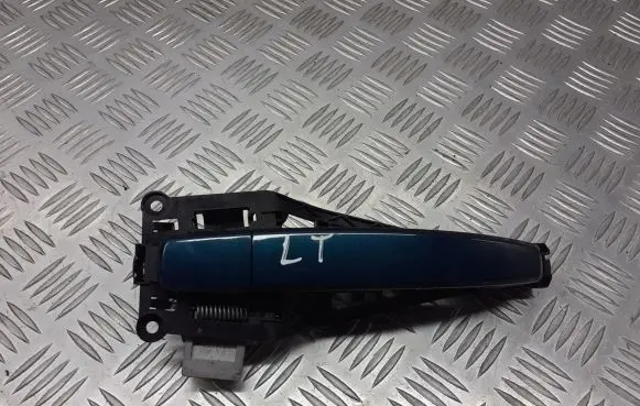 Opel Zafira B Rear door interior handle 24463749