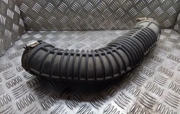 Opel Movano B Air intake duct part