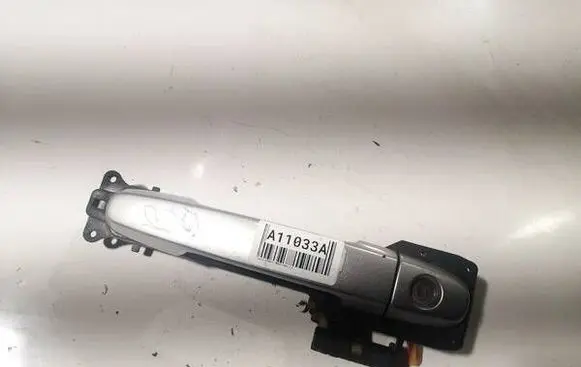 Toyota Avensis Verso Front door exterior handle 