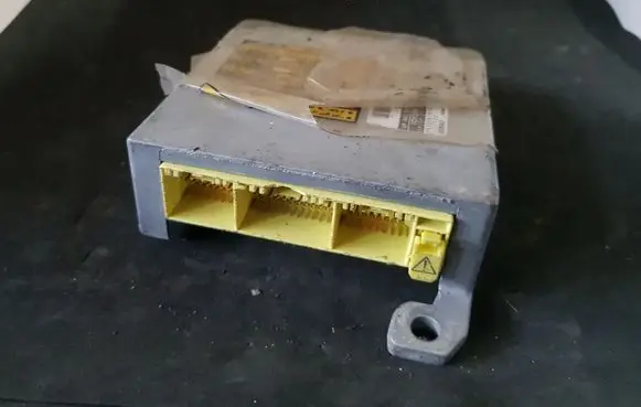 Lexus ES 250 - 300 - 330 Airbag control unit/module 8917033350