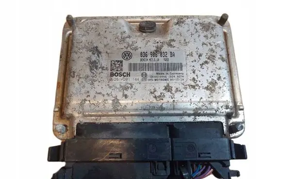 Volkswagen Golf V Engine control unit/module ECU 0261201144 036906032BA ME7510