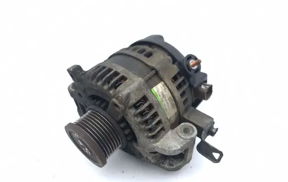 Toyota Avensis T250 Generator/alternator 1042104521