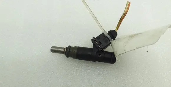 BMW Z4 E85 E86 Fuel injector 7506158