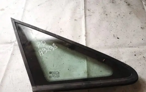 Opel Zafira A Front triangle window/glass as2