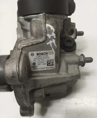 Volkswagen PASSAT B7 Fuel injection high pressure pump 03L130755L 0445010526 CFF