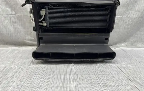 Maserati Grecale Radiator set 675001981