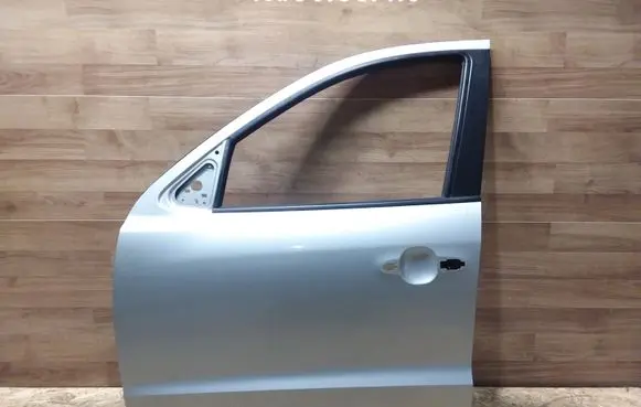 Hyundai Santa Fe Front door