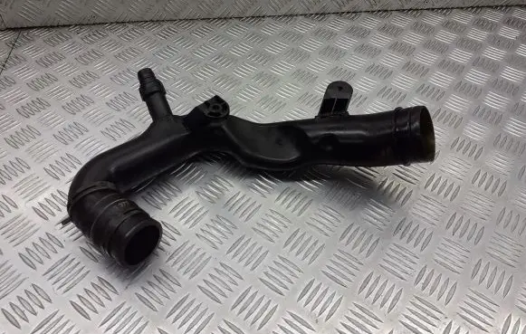 Volkswagen Polo IV 9N3 Air intake hose/pipe 6Q0129654BD