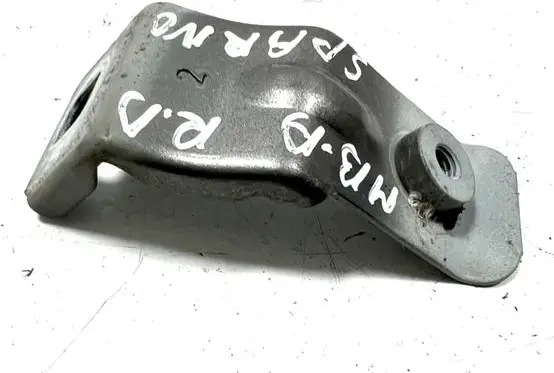 Mercedes-Benz A W169 Fender mounting bracket