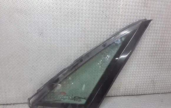 Audi A8 S8 D2 4D Rear side window