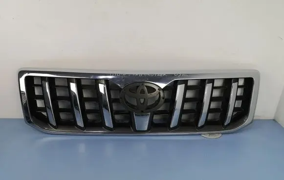 Toyota Land Cruiser (J120) Front bumper upper radiator grill 5311160490 5311160500