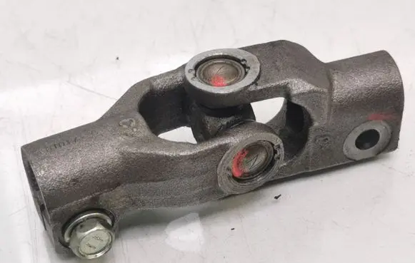 Toyota Avensis T250 Steering column universal joint