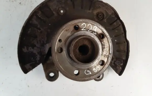 Mercedes-Benz Vito Viano W639 Front wheel hub spindle knuckle