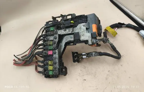 Citroen DS4 Battery relay fuse 9665878180