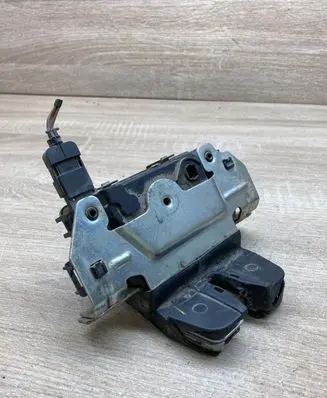Opel Zafira A Tailgate/trunk/boot lock/catch/latch 495058724