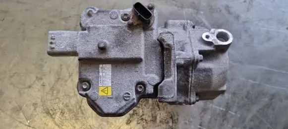 Toyota Auris E180 Air conditioning (A/C) compressor (pump) 8837047032