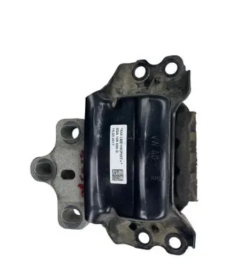 Volkswagen Tiguan Engine mount bracket 5QA199555G