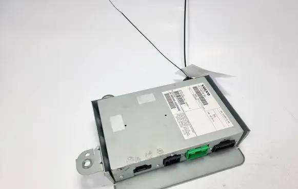 Volvo V40 Cross country Radio/GPS head unit trim 34C026K/CV-134DV2-T