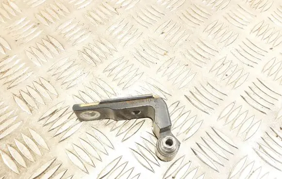 Volvo V60 Front door lower hinge 31457958