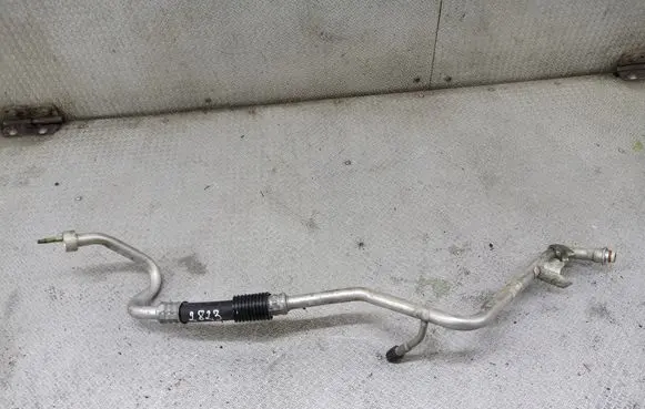 Ford C-MAX I Air conditioning (A/C) pipe/hose