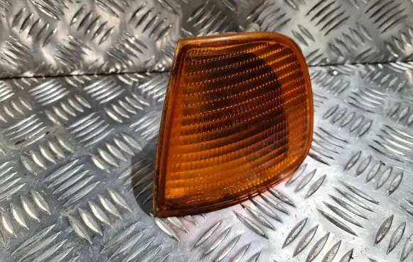 Front indicator light