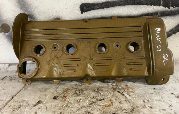 Volkswagen Corrado Rocker cam cover 027103475E KT52 0271034758