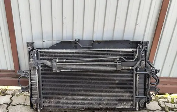 Audi A8 S8 D2 4D Radiator support slam panel 4D0805571T